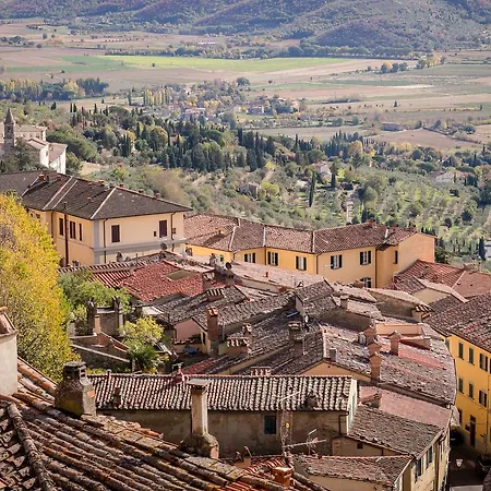Luisella Holiday home Cortona